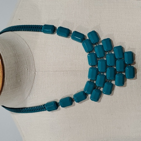 Vibrant Teal Bib Statement Necklace - Picture 2 of 3